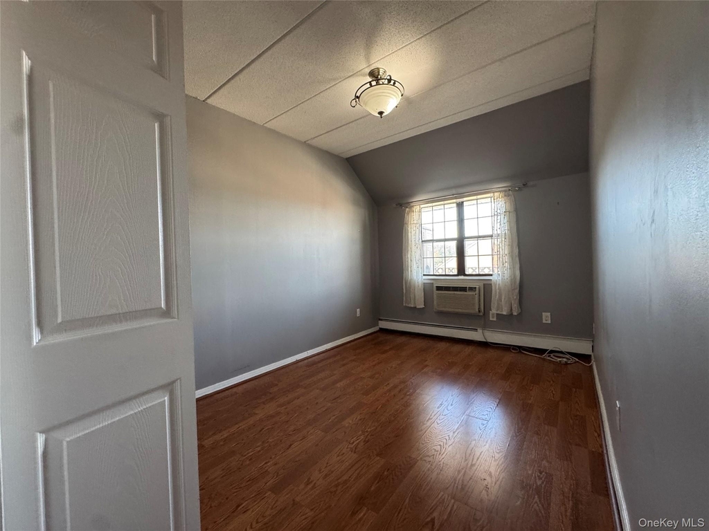 65-17 242nd Street - Photo 3