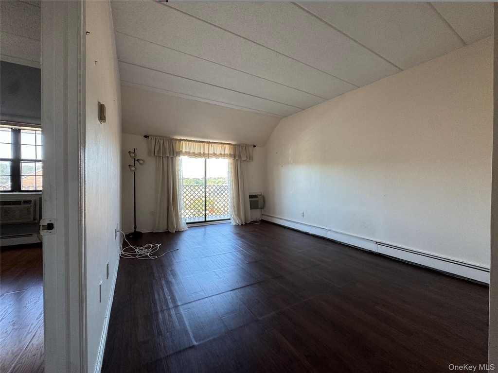 65-17 242nd Street - Photo 2