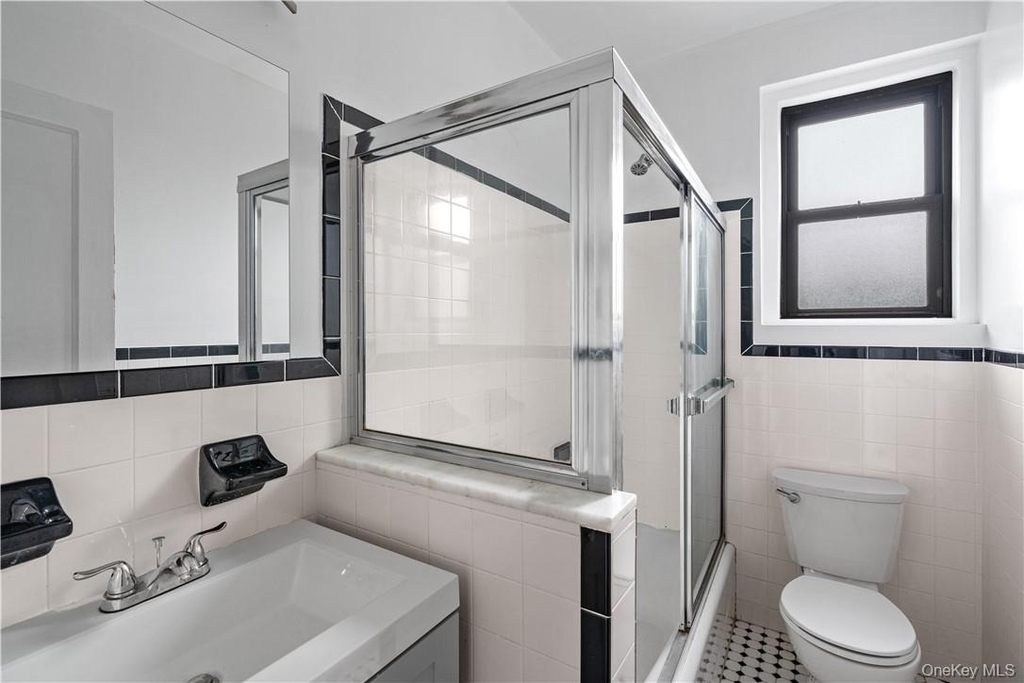 250 Martine Avenue - Photo 10