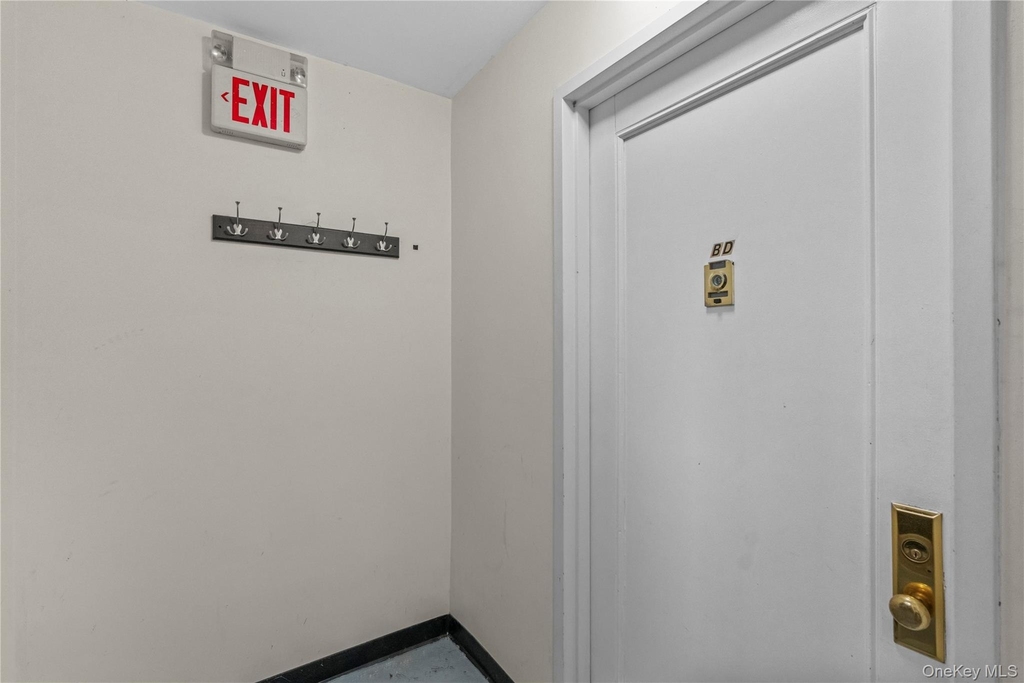 232 Martine Avenue - Photo 18