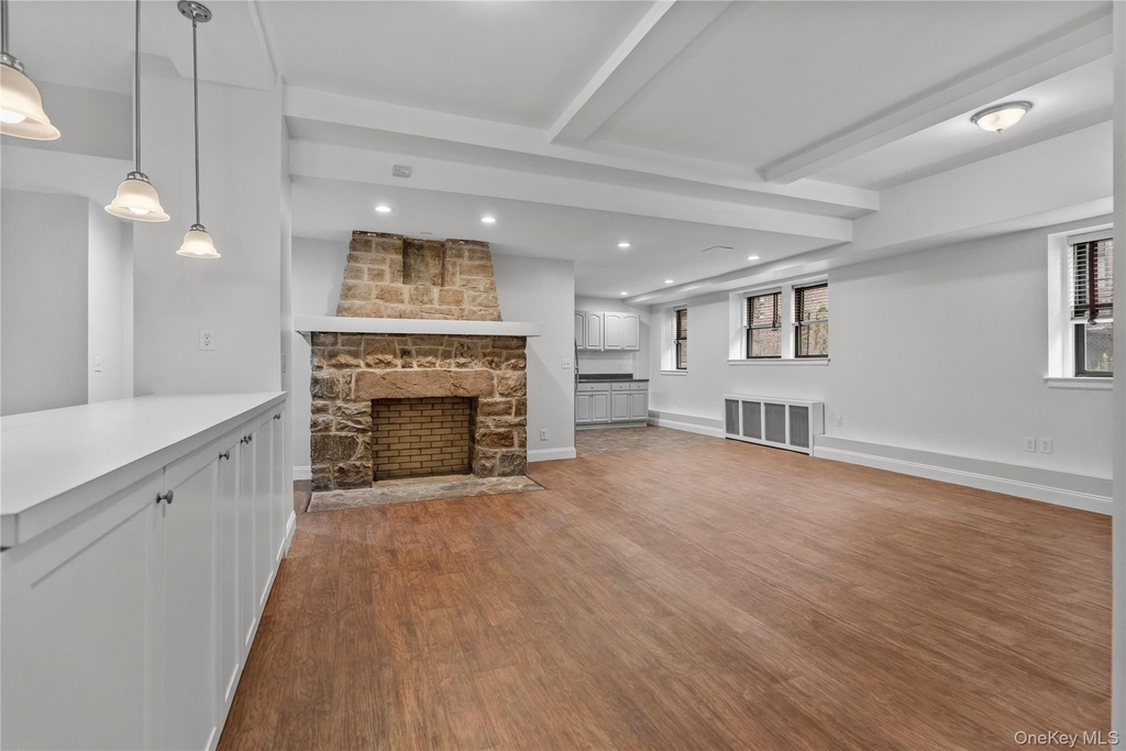 232 Martine Avenue - Photo 3