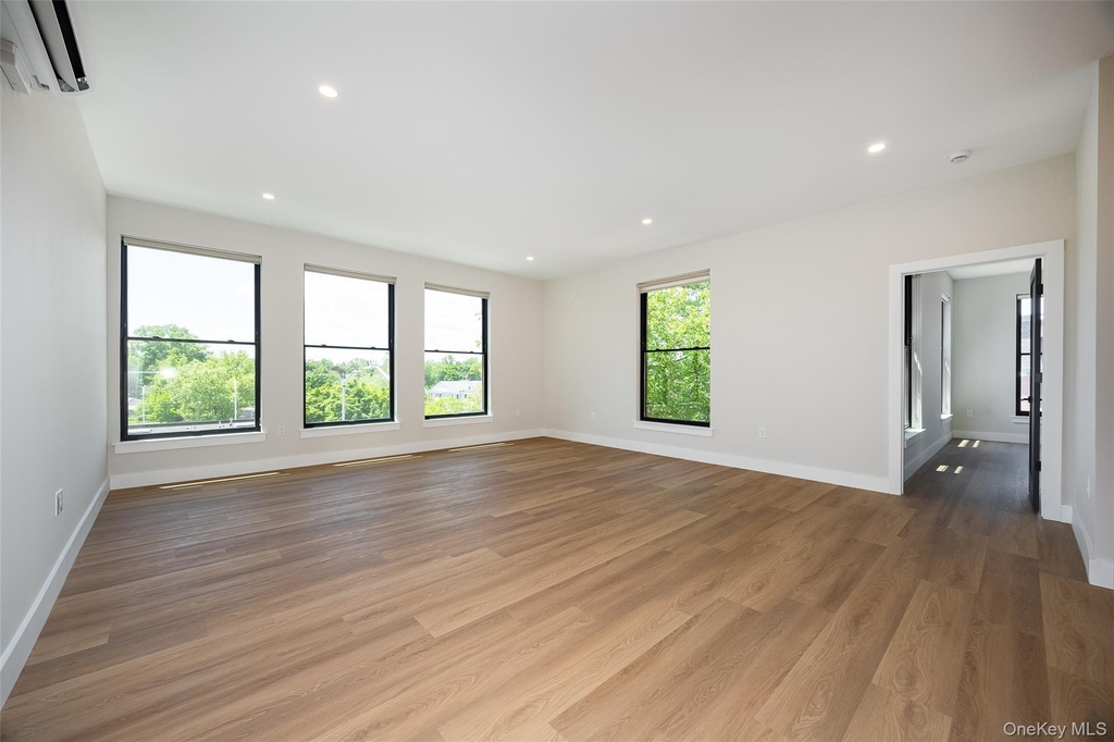 364 Main Street - Photo 2