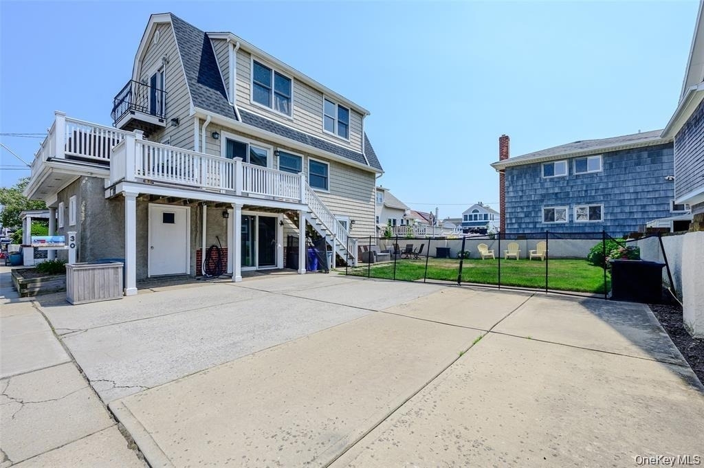 30 Buffalo Avenue - Photo 1