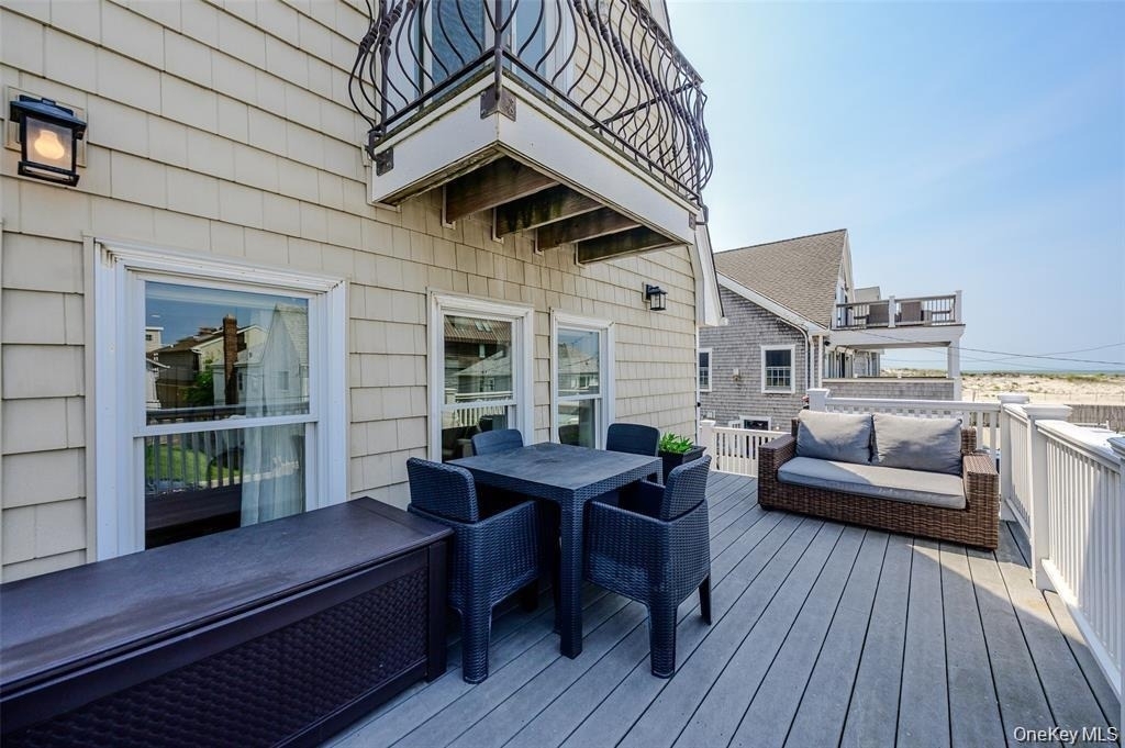 30 Buffalo Avenue - Photo 15
