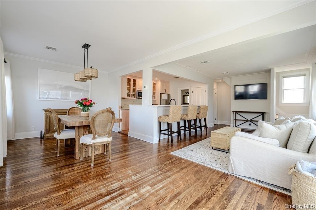 30 Buffalo Avenue - Photo 4