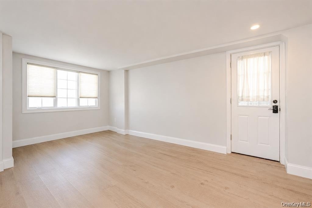 30 Buffalo Avenue - Photo 33