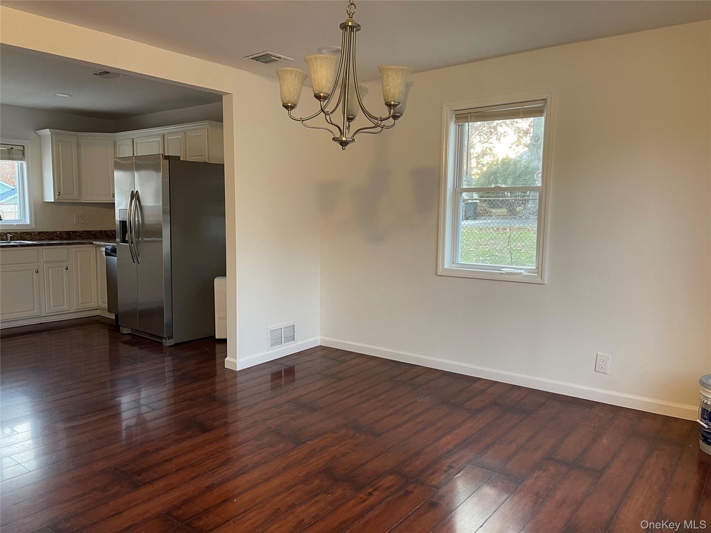 368 Ontario Street - Photo 2