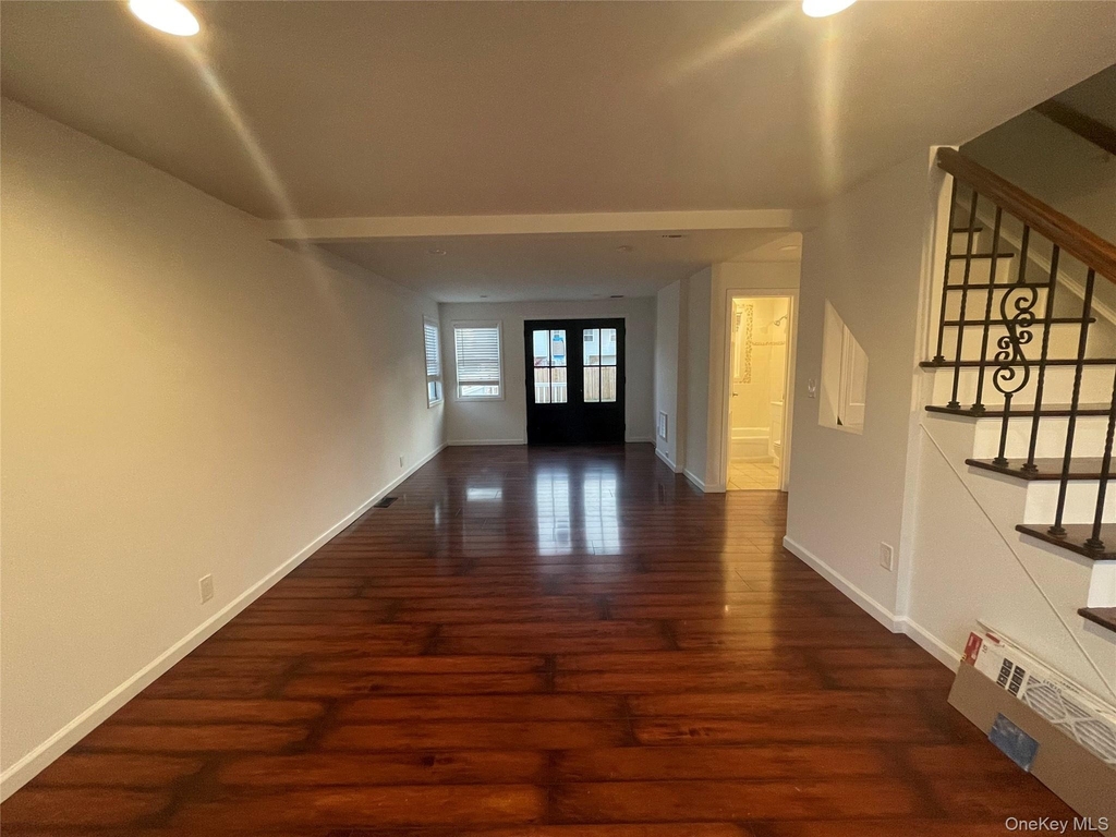 368 Ontario Street - Photo 4