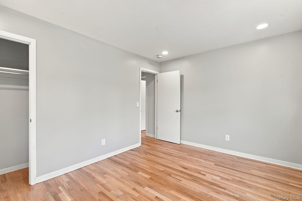 52 Kensington Drive - Photo 18