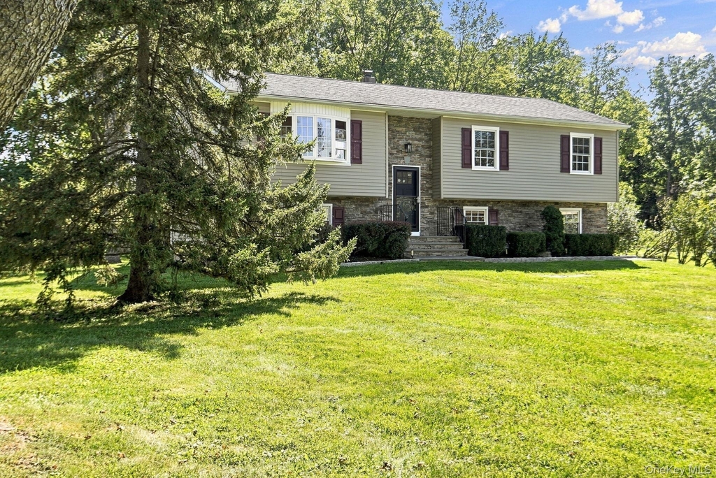 52 Kensington Drive - Photo 2