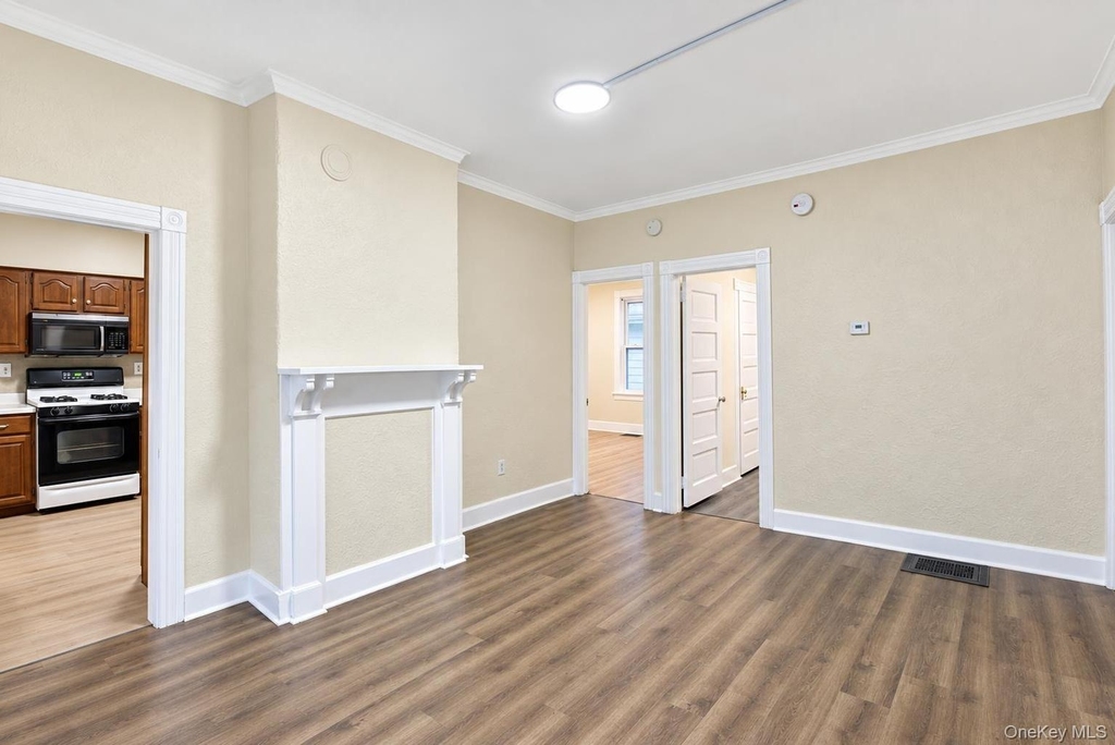 54 Ogden Street - Photo 9