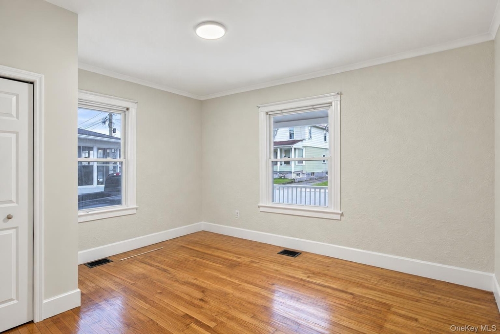 54 Ogden Street - Photo 19