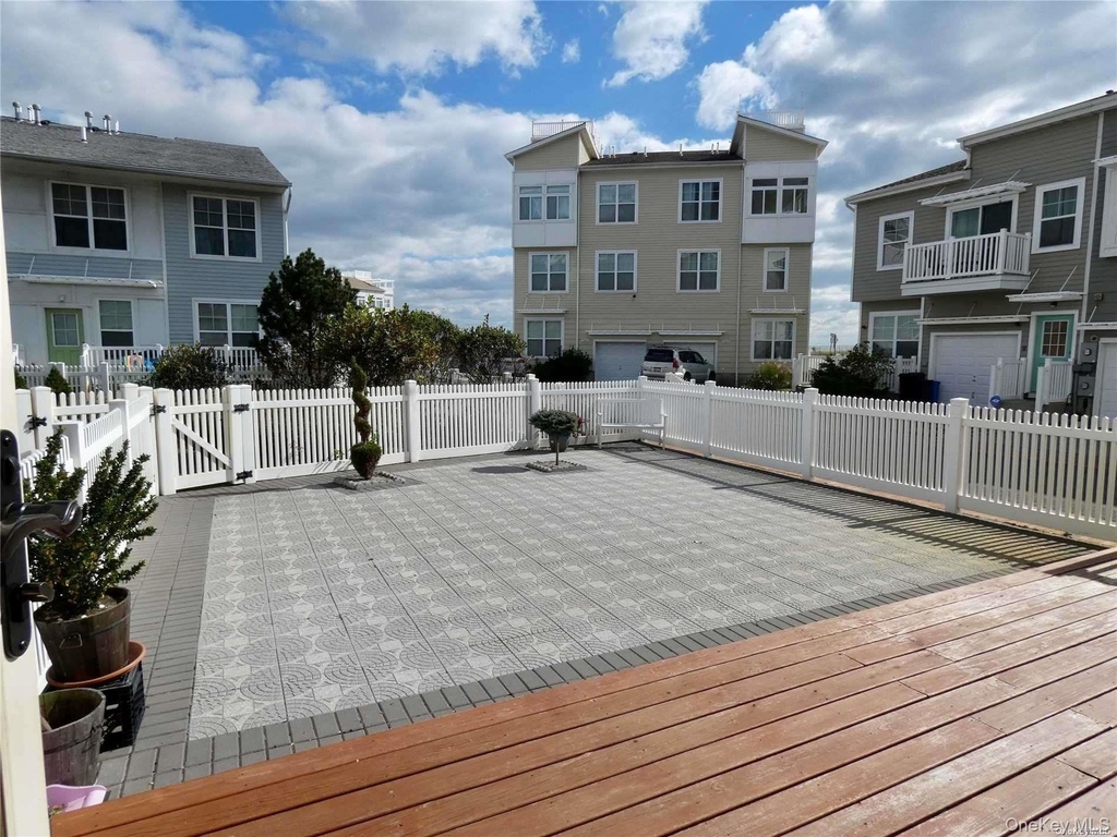 138 Beach 74th Street - Photo 7