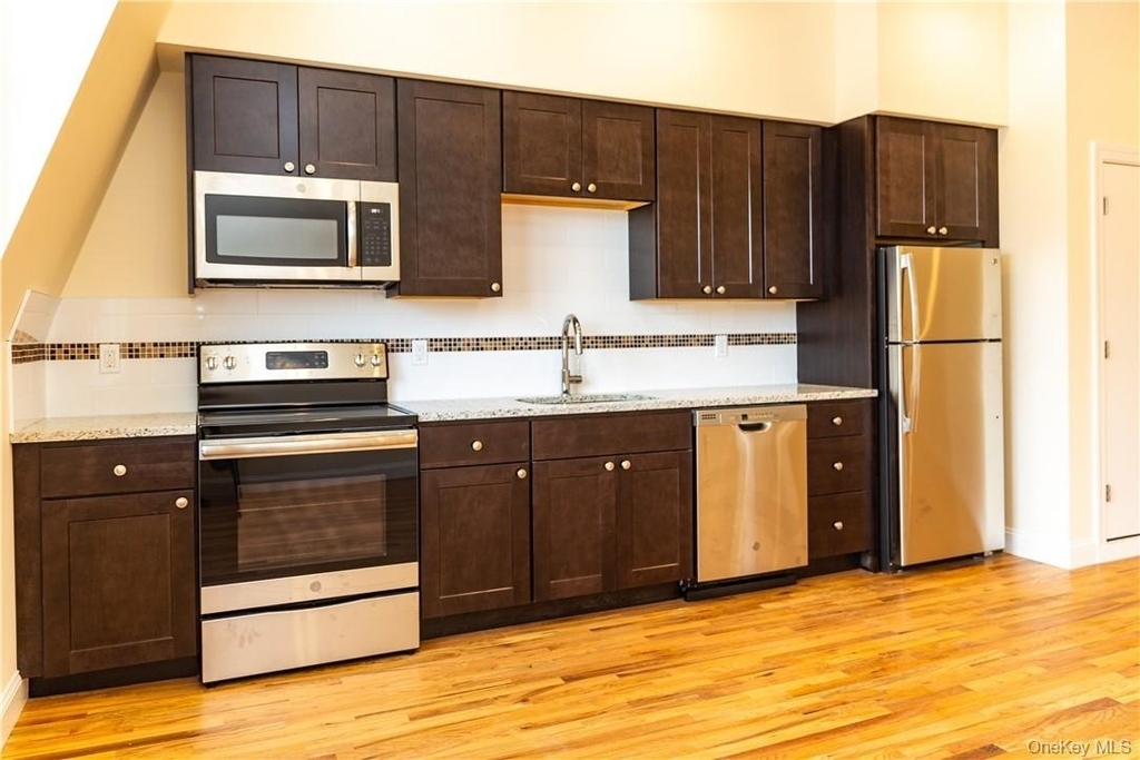 23 E Main Street - Photo 5