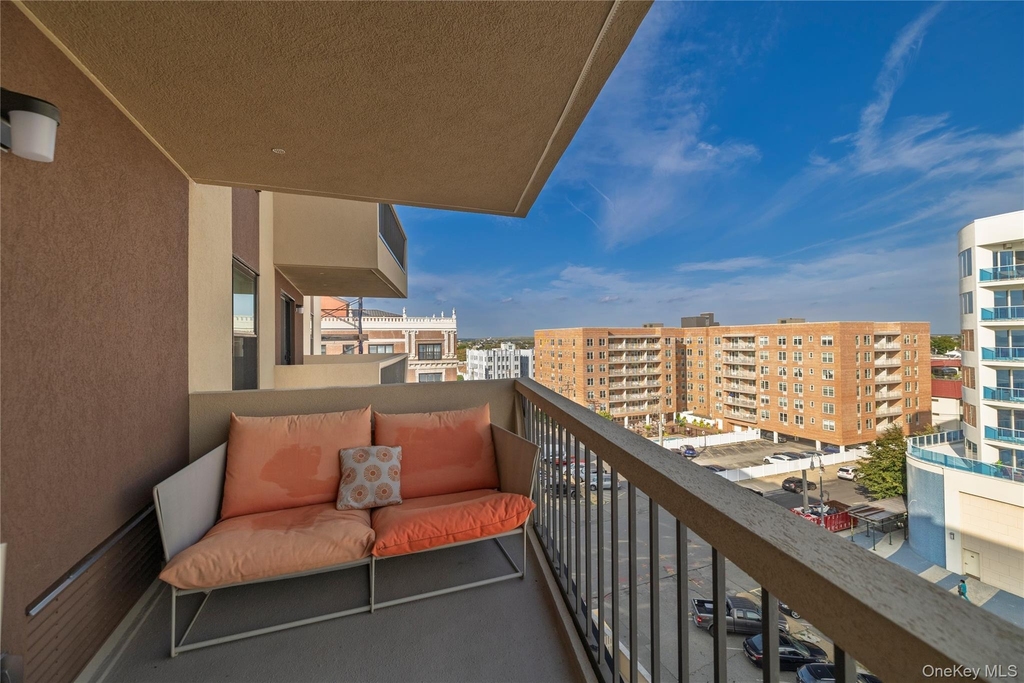 360 Shore Road - Photo 12