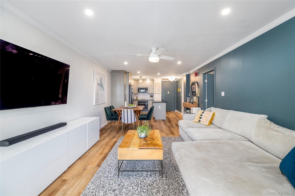 360 Shore Road - Photo 2