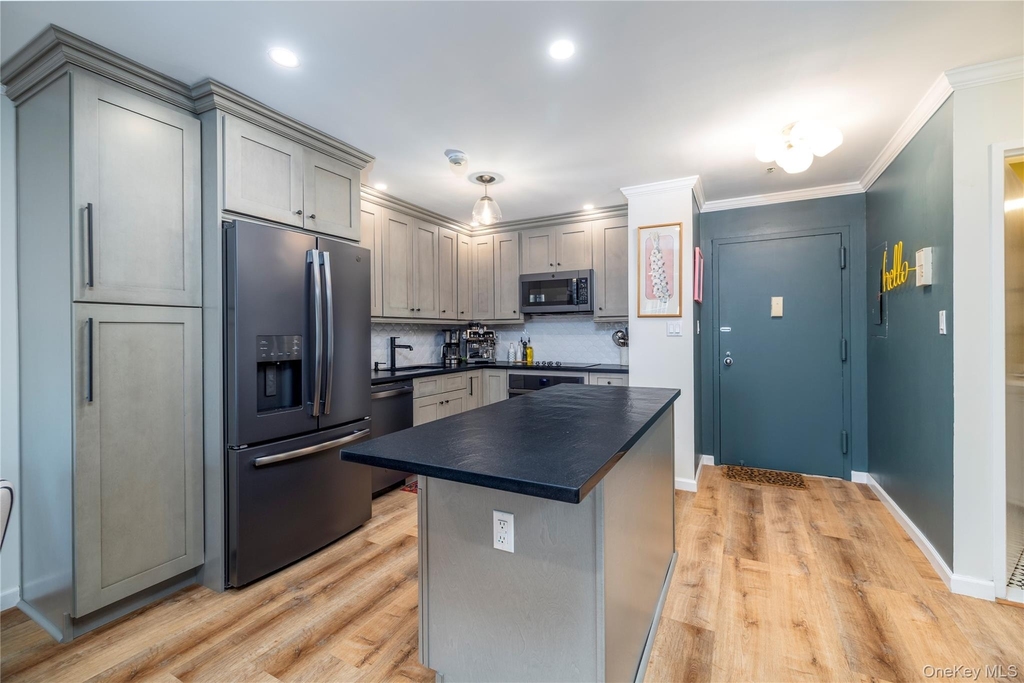 360 Shore Road - Photo 6