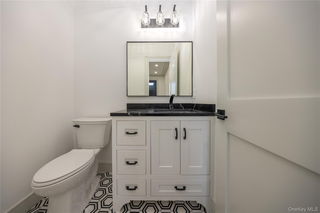1 Victoria Lane - Photo 11