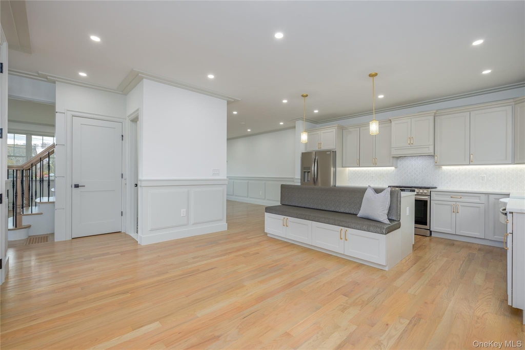 1 Victoria Lane - Photo 5