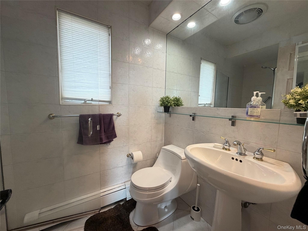 4 Evelyn Road - Photo 8