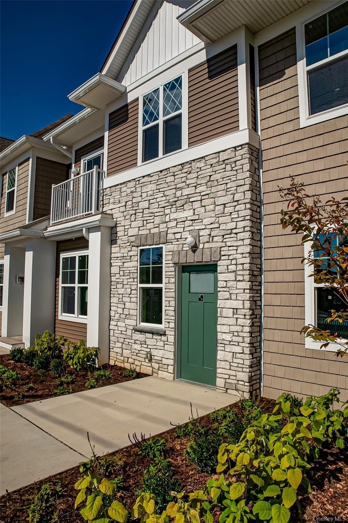 1 Conklin Street - Photo 2