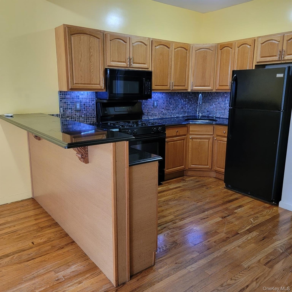 230-38 144th Avenue - Photo 1