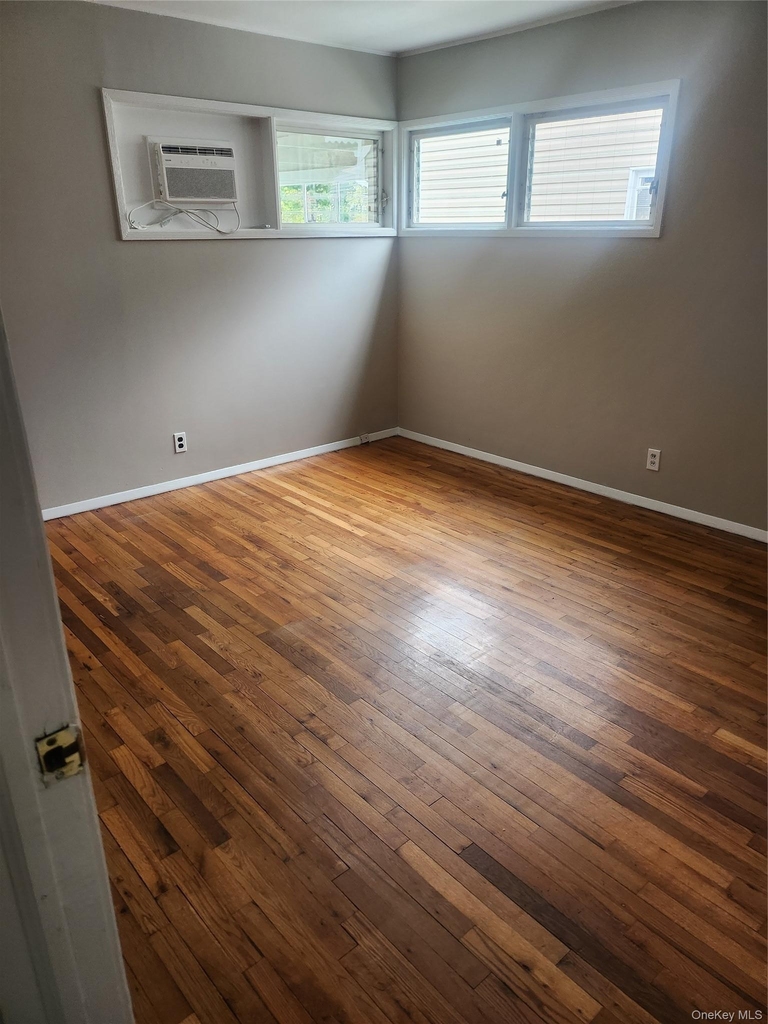 259-30 61st Avenue - Photo 5