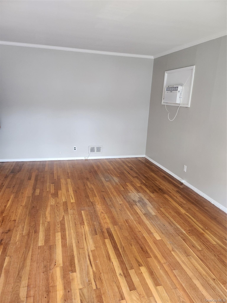 259-30 61st Avenue - Photo 3