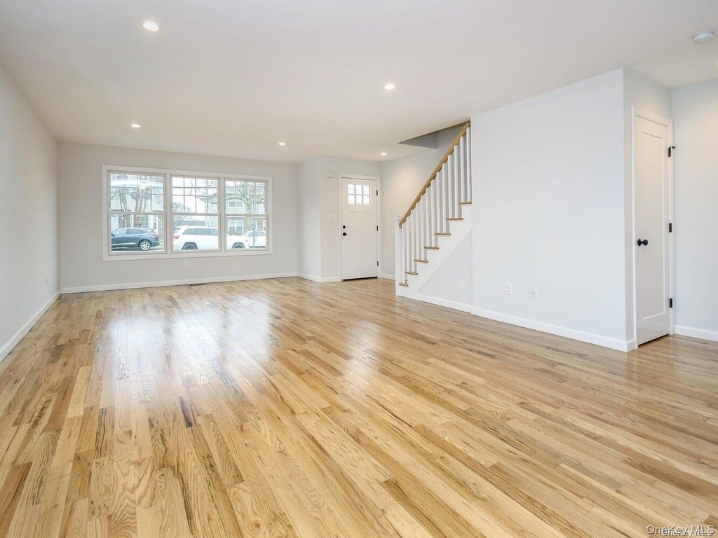 33 Marwood N - Photo 1