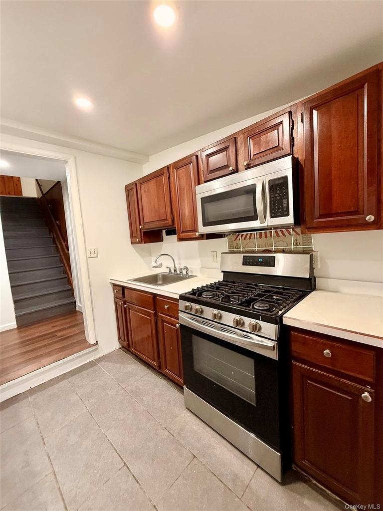 1213 Union Avenue - Photo 1
