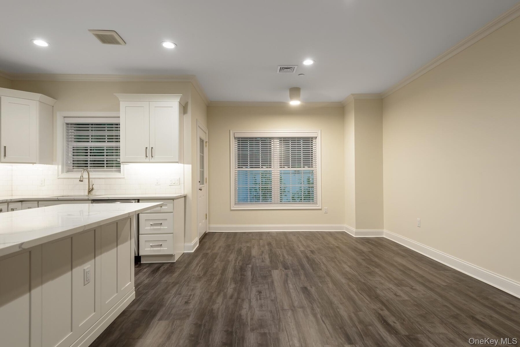 18 Creek Road - Photo 2