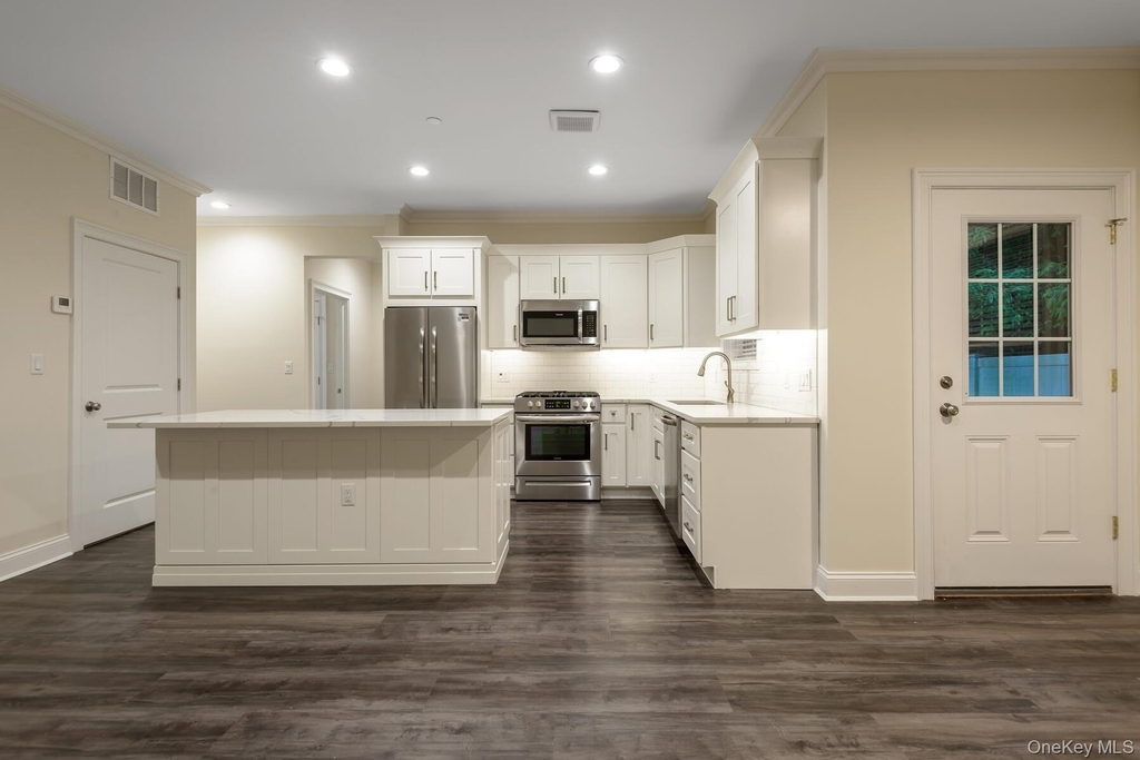 18 Creek Road - Photo 3