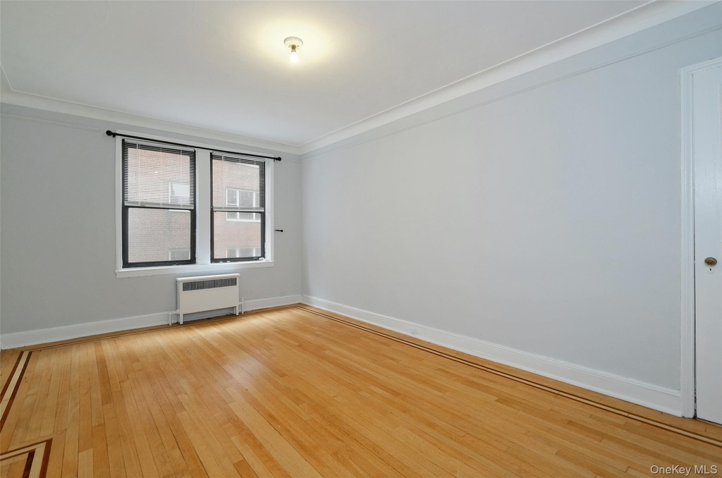 1 Broad Parkway - Photo 17