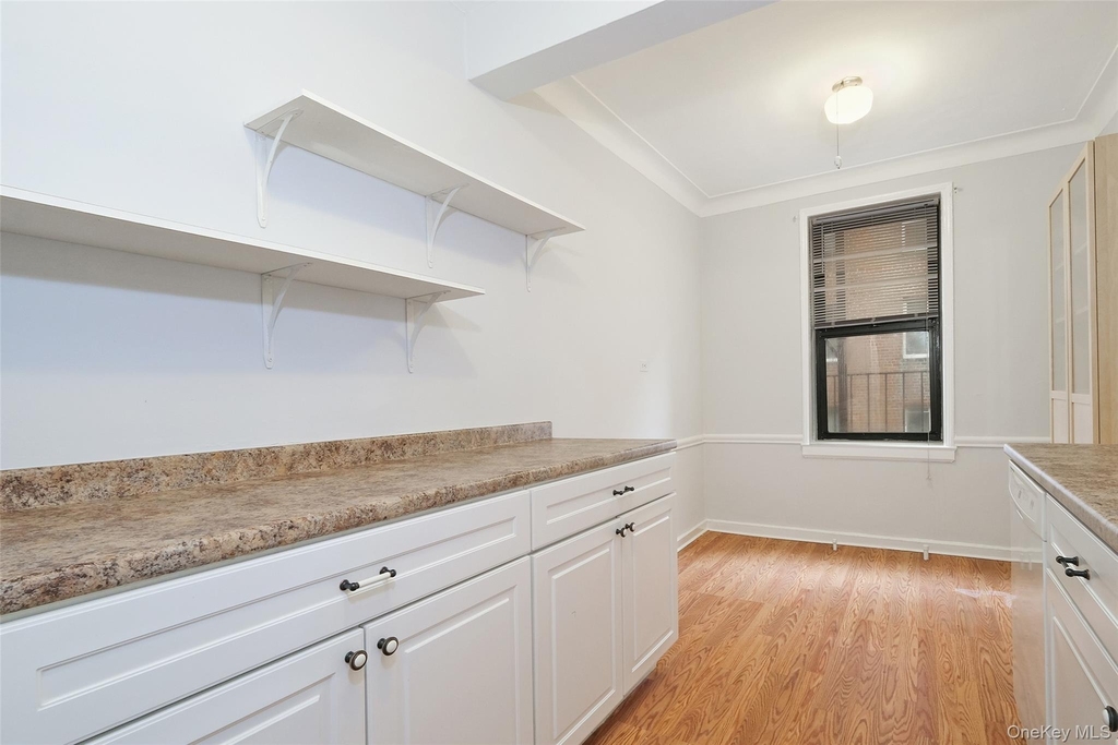 1 Broad Parkway - Photo 11