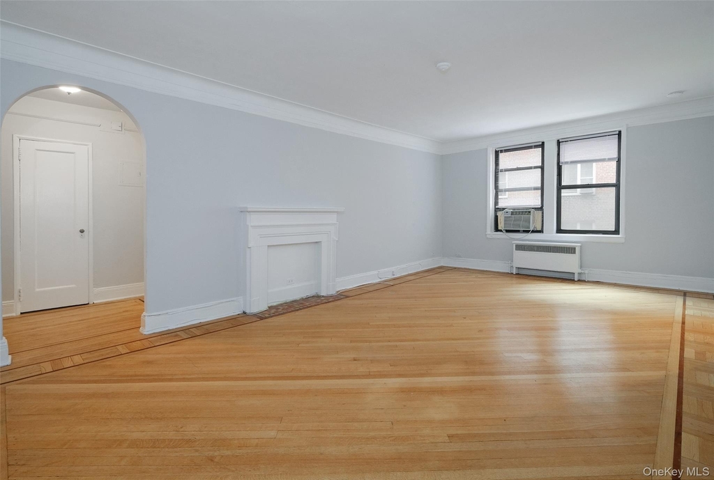 1 Broad Parkway - Photo 6