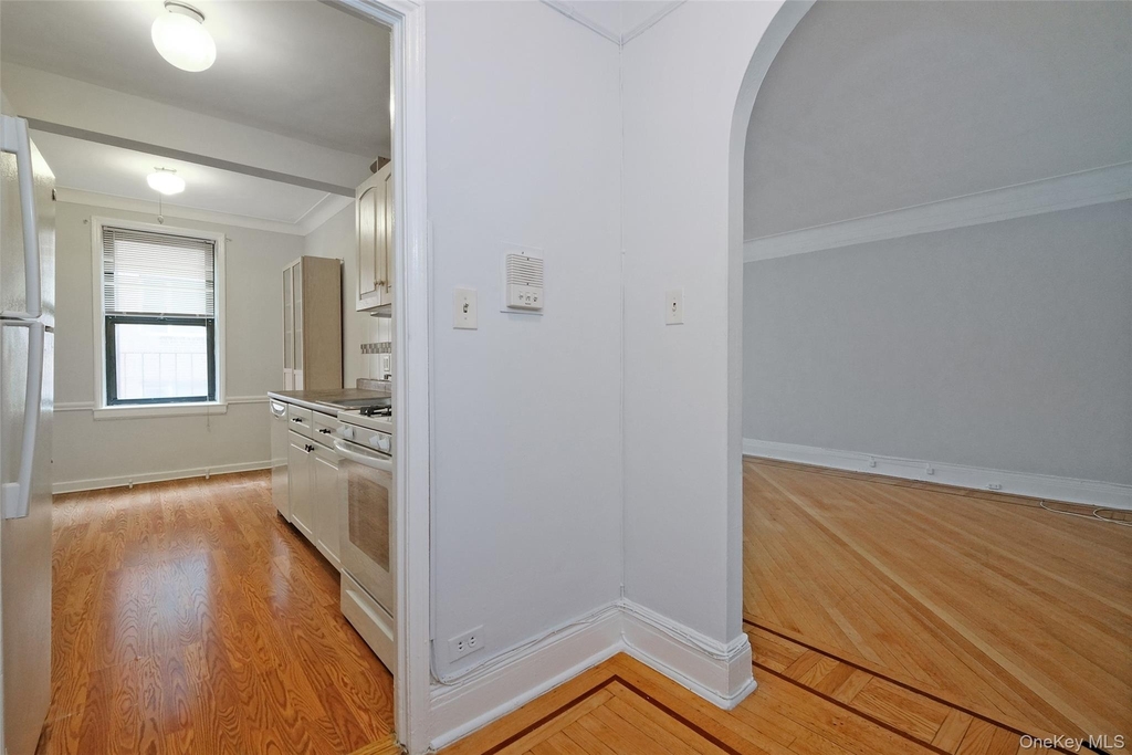 1 Broad Parkway - Photo 15