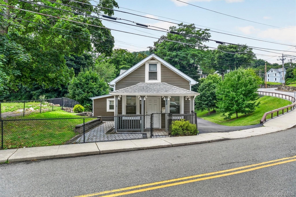 83 Mountain Avenue - Photo 0