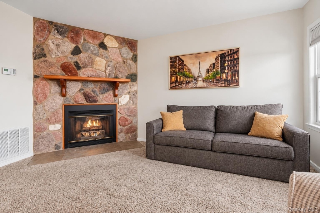 69 Kensington Way - Photo 3