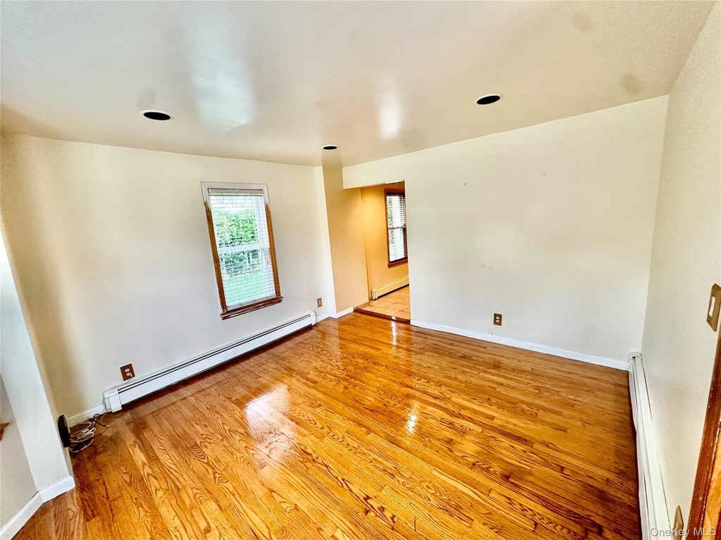 73 Davison Avenue - Photo 3