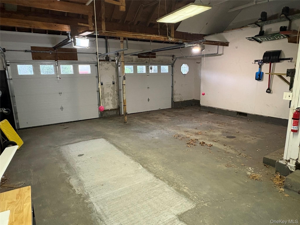 8 Daly Drive - Photo 36