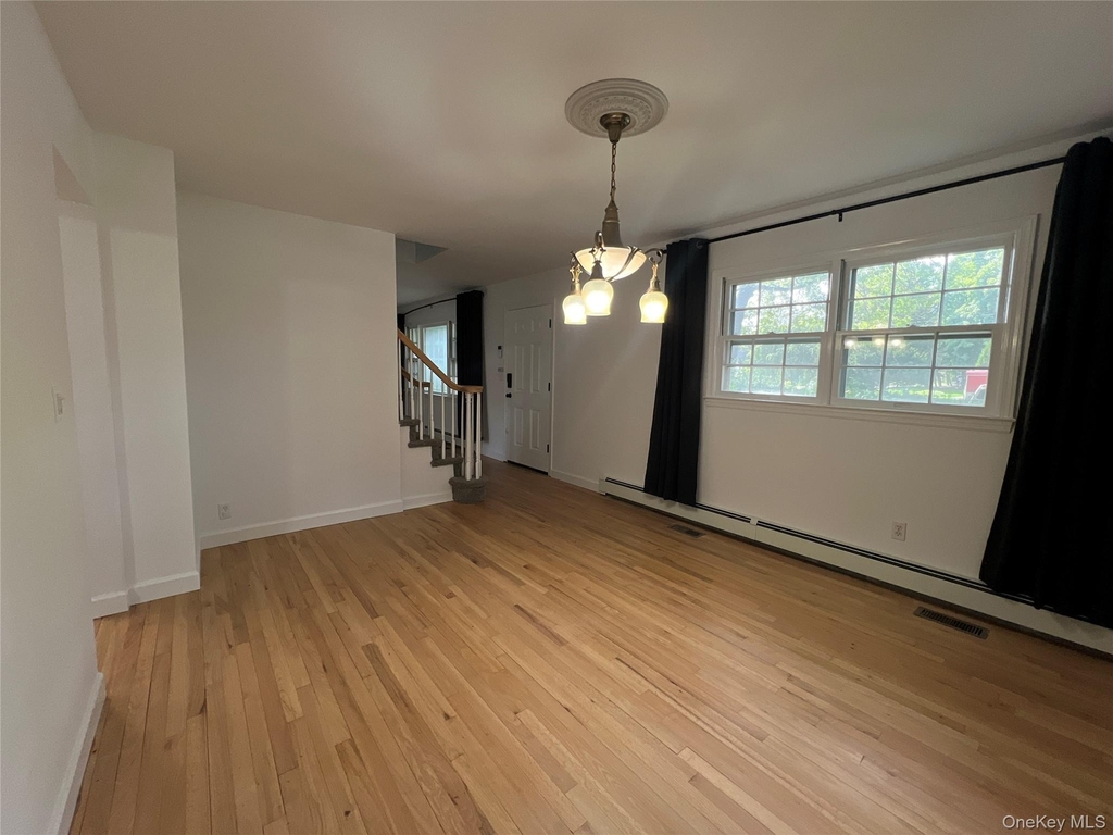 8 Daly Drive - Photo 5