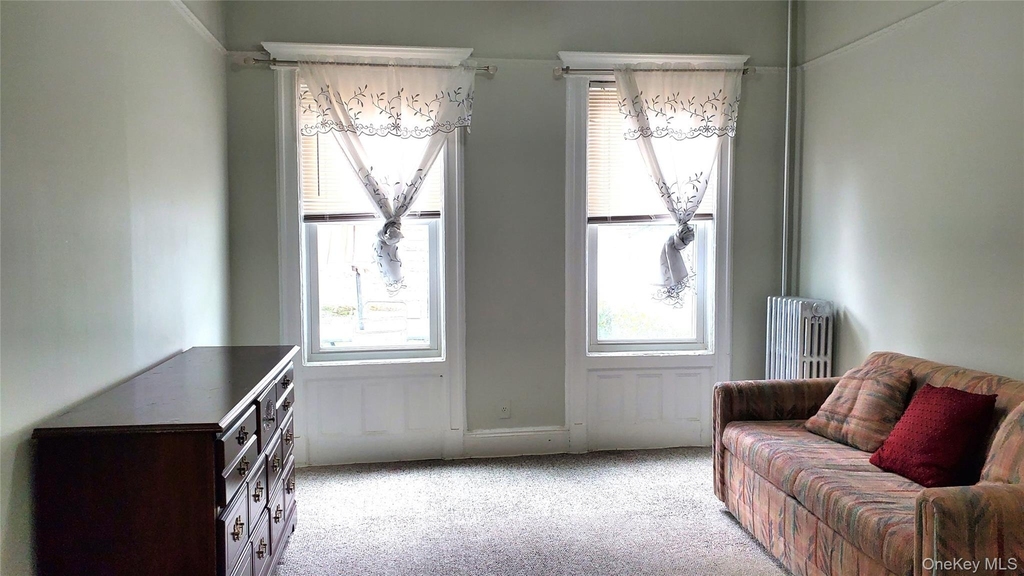 8602 89th Street - Photo 0