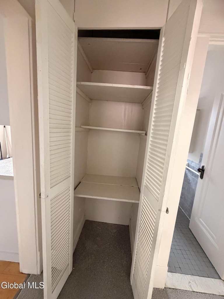 354 New Scotland Avenue - Photo 12