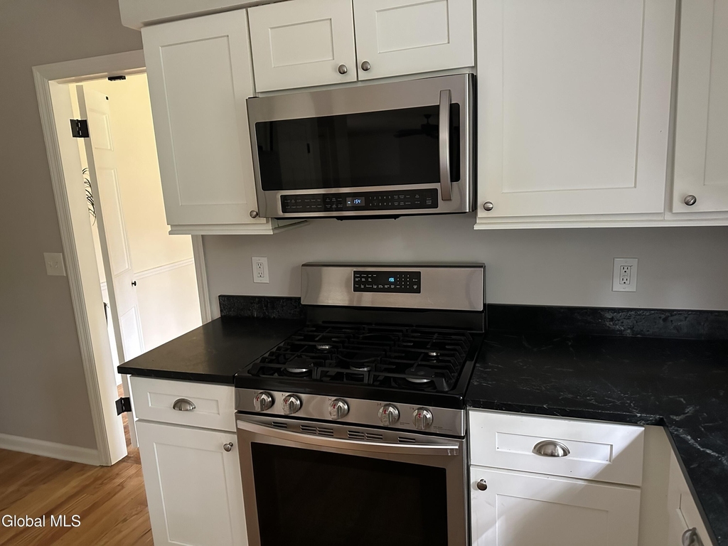 24 Berkshire Drive - Photo 11