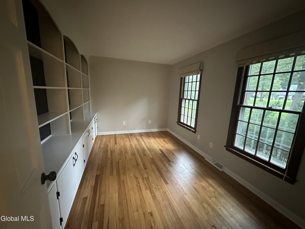 24 Berkshire Drive - Photo 3