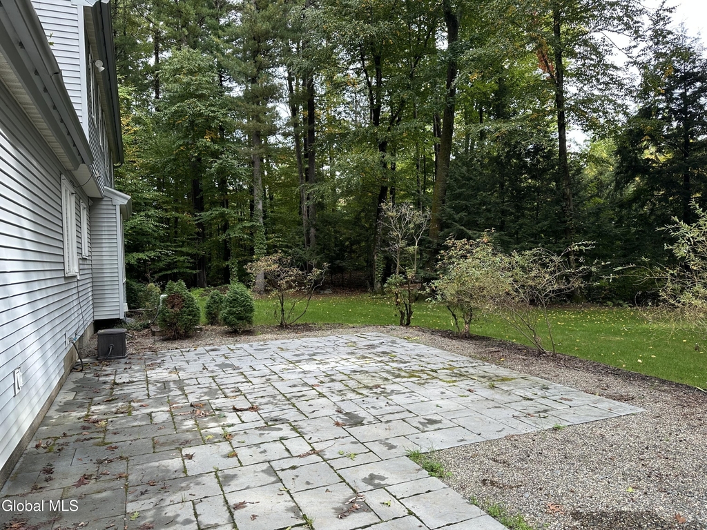 24 Berkshire Drive - Photo 24