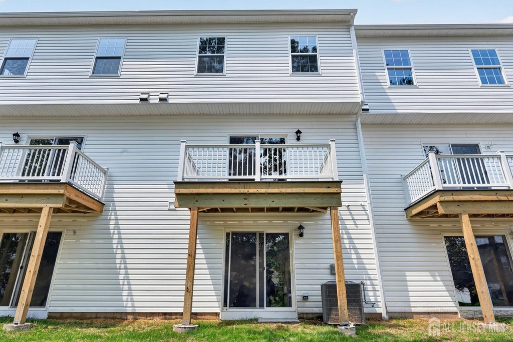 139 Essex Drive - Photo 37