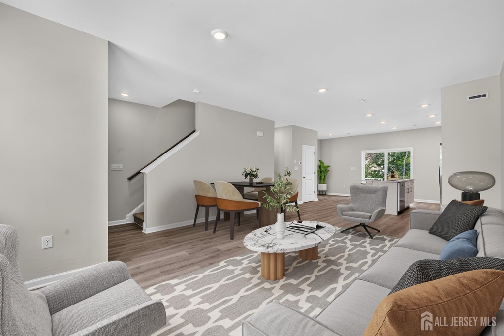 139 Essex Drive - Photo 15