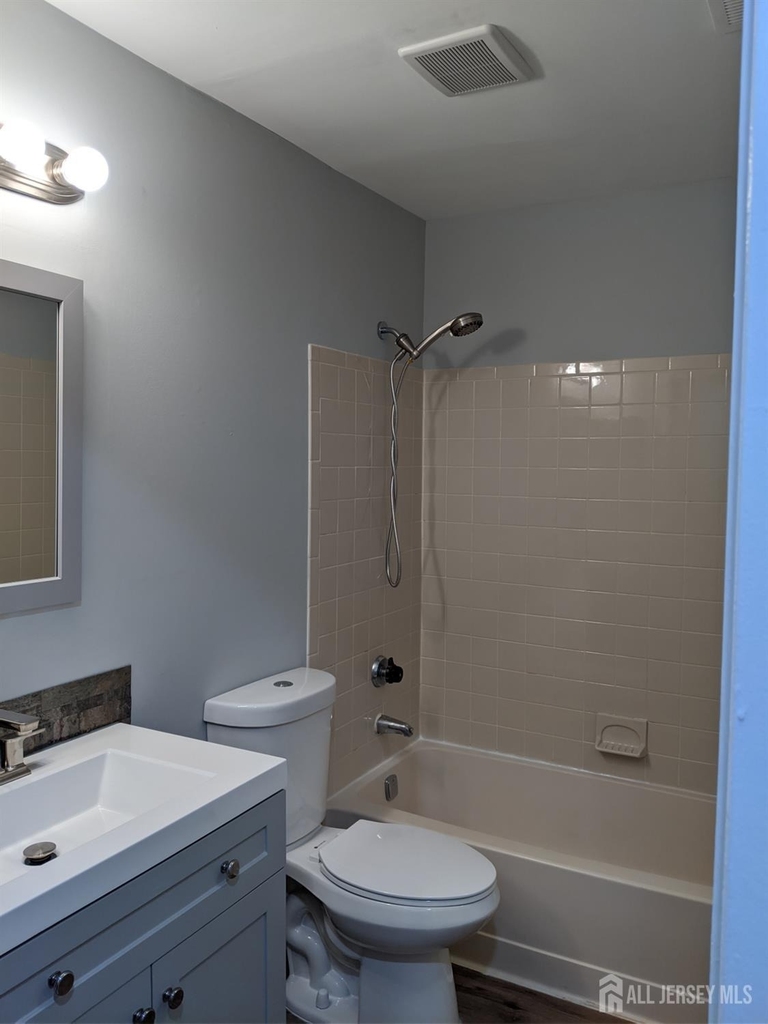 4805 Ravens Crest Drive - Photo 14