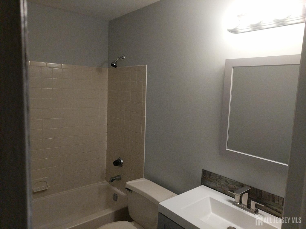 4805 Ravens Crest Drive - Photo 5